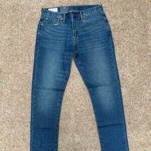 GAP Mens Athletic Taper Jeans